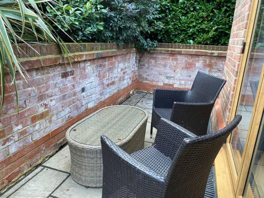 Apartamento Stansted Airport Luxury Annexe With Parking. Birchanger Exterior foto