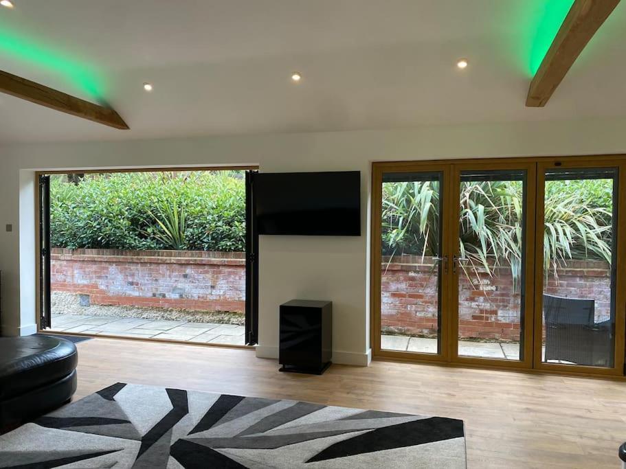 Apartamento Stansted Airport Luxury Annexe With Parking. Birchanger Exterior foto