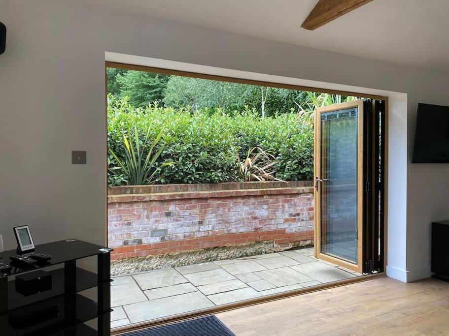 Apartamento Stansted Airport Luxury Annexe With Parking. Birchanger Exterior foto