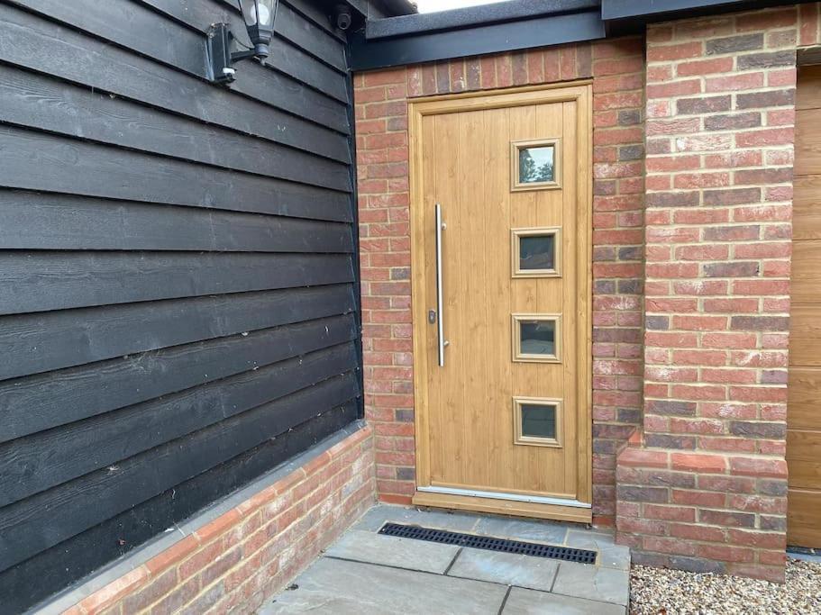 Apartamento Stansted Airport Luxury Annexe With Parking. Birchanger Exterior foto